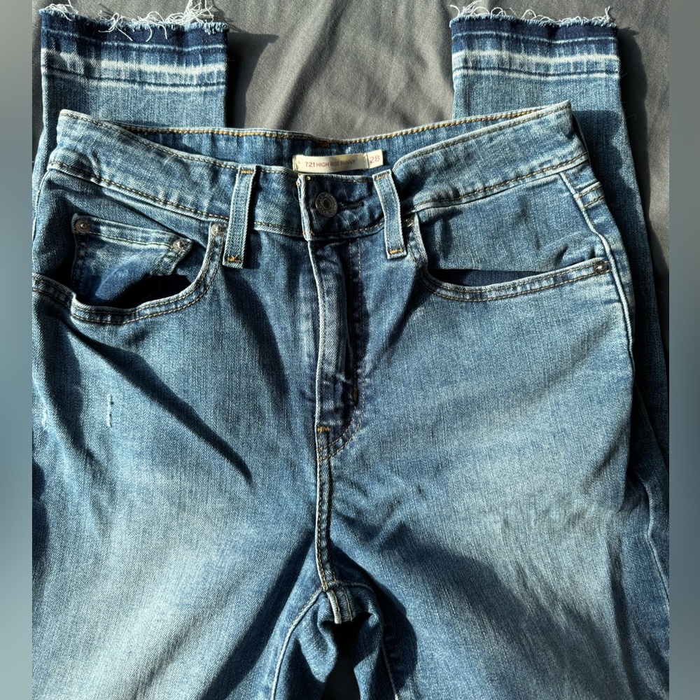 Levi's High-Rise Women's Jeans - Light Blue Wash